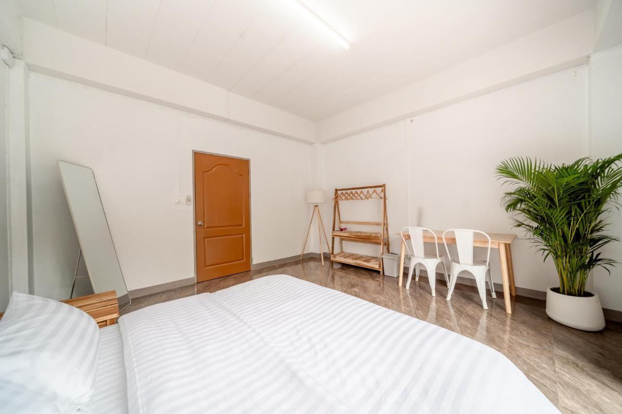 Socialer Coliving & Coworking Space Chiang Mai Extérieur photo