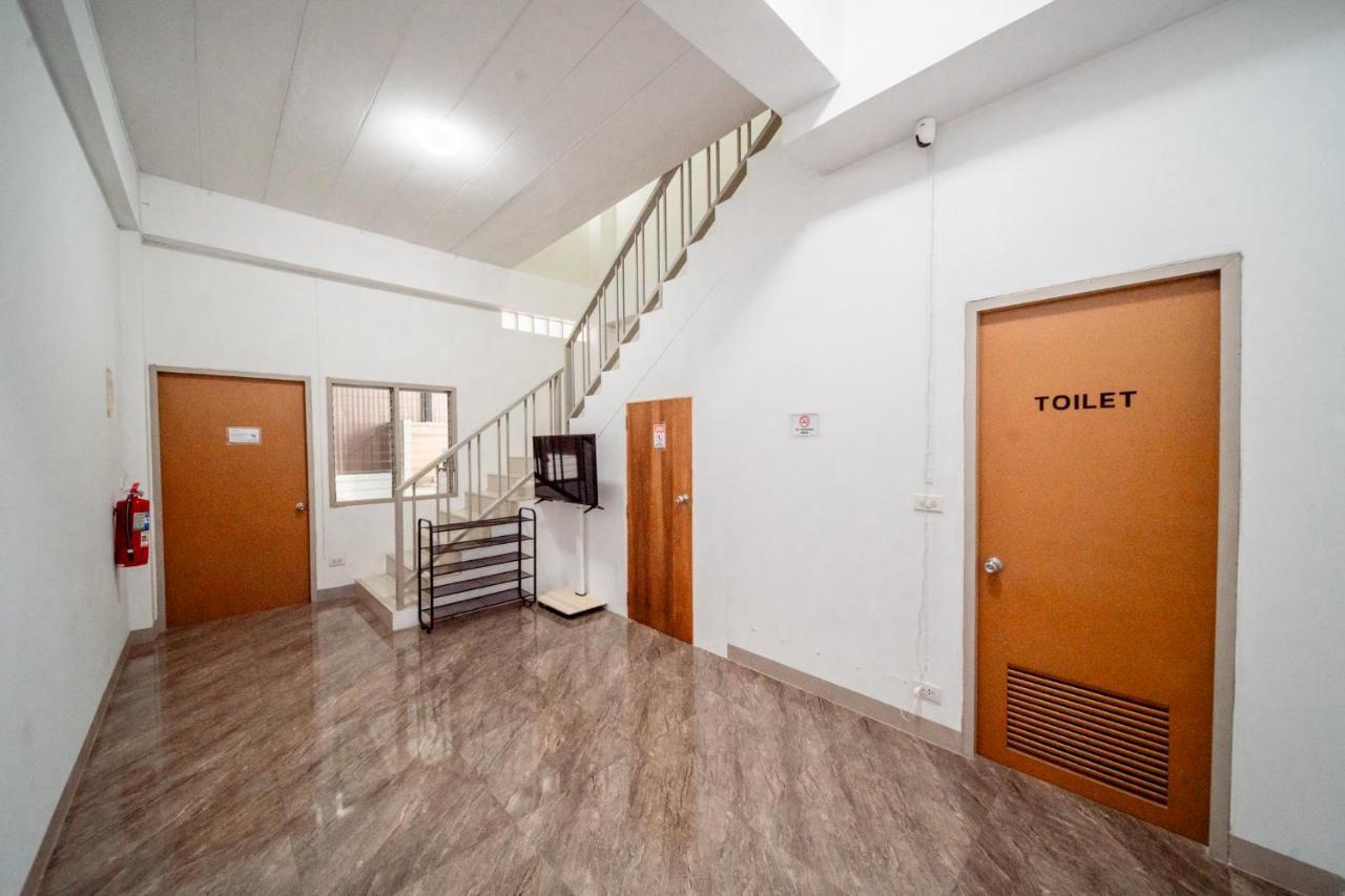 Socialer Coliving & Coworking Space Chiang Mai Extérieur photo