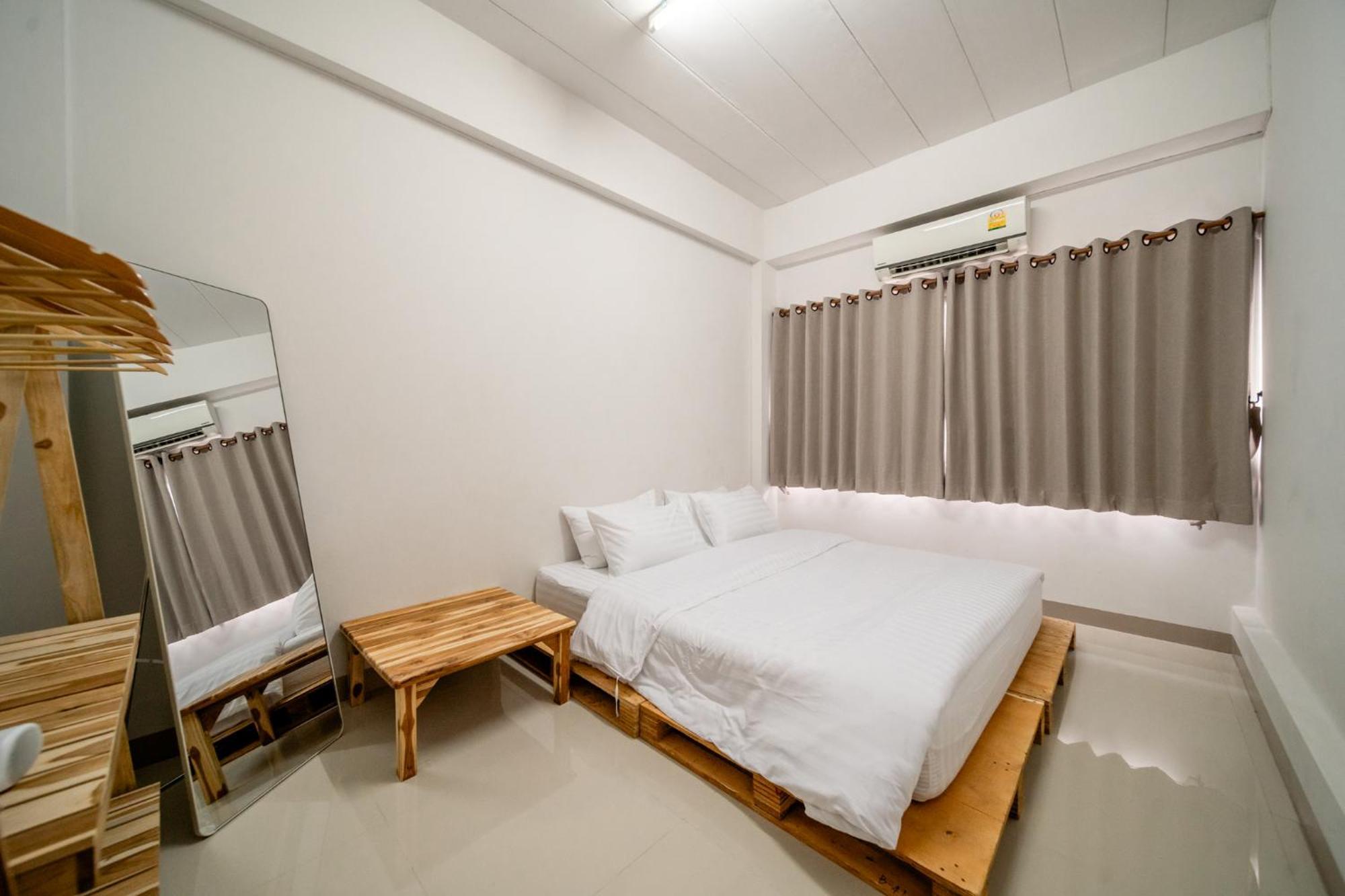 Socialer Coliving & Coworking Space Chiang Mai Extérieur photo